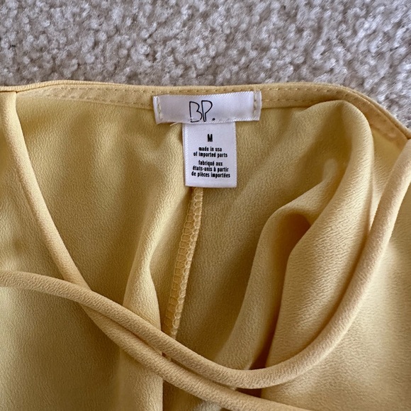 BP Yellow Cold Shoulder Short Sleeve Top - Picture 3 of 3